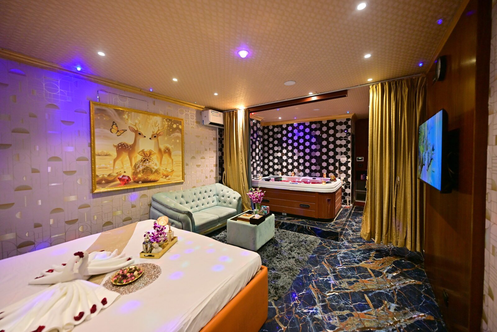 Aura Thai Spa luxury suite interior — Kammanahalli, Bengaluru