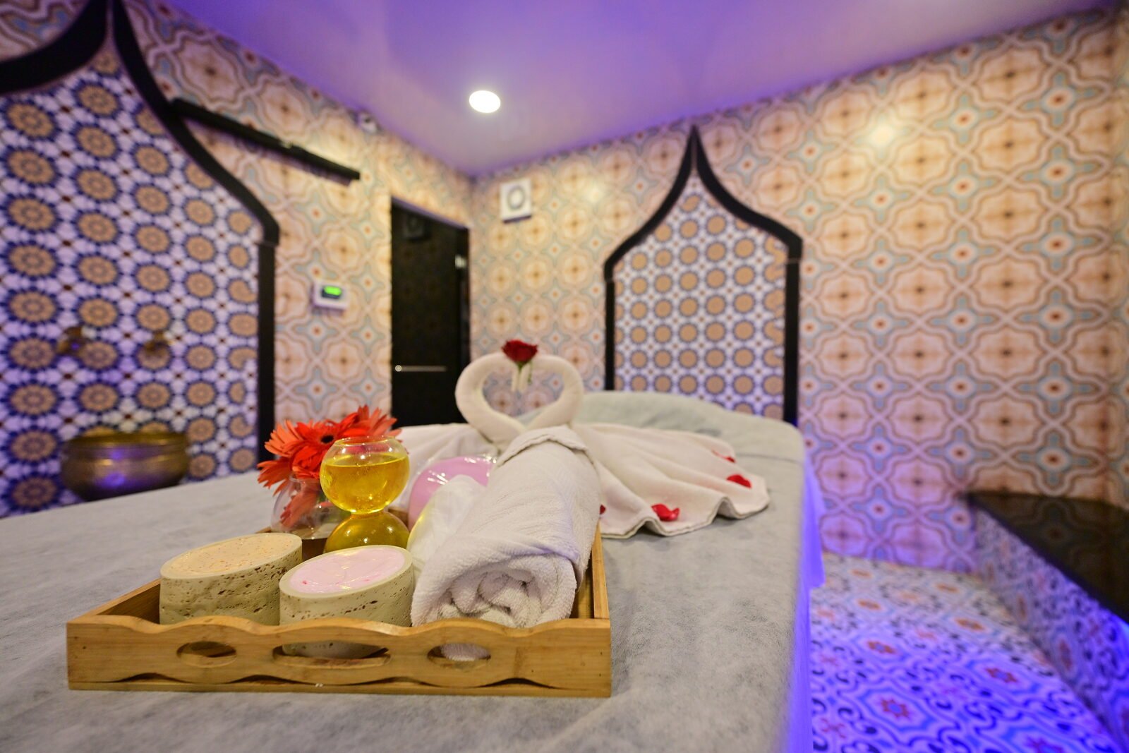 Explore Relaxation-Focused Experiences at Aura Thai Spa