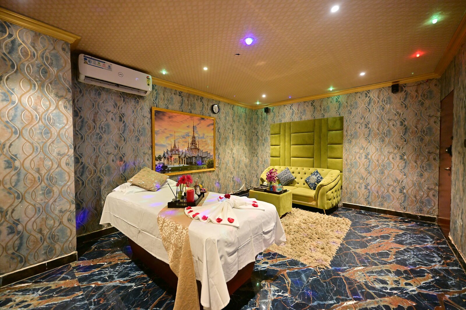 Swedish Massage at Aura Thai Spa Kammanahalli